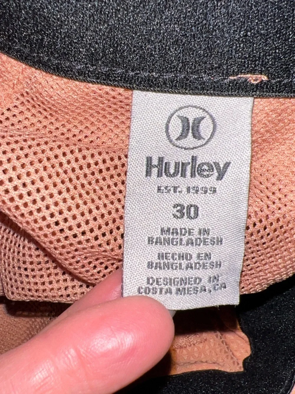 Hurley Men's Stretch Cargo Shorts in Dusty Salmon Hybrid 30